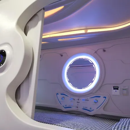 橙舍太空艙 Tw Capsule Hostel